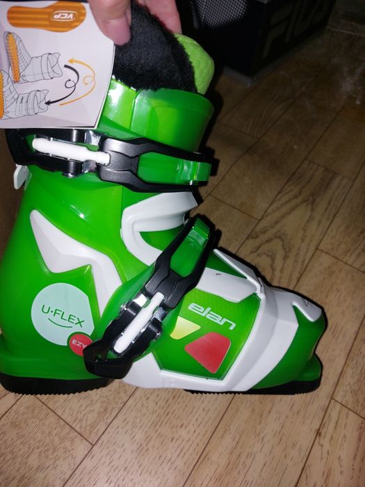 Лыжные ботинки р.32 новые