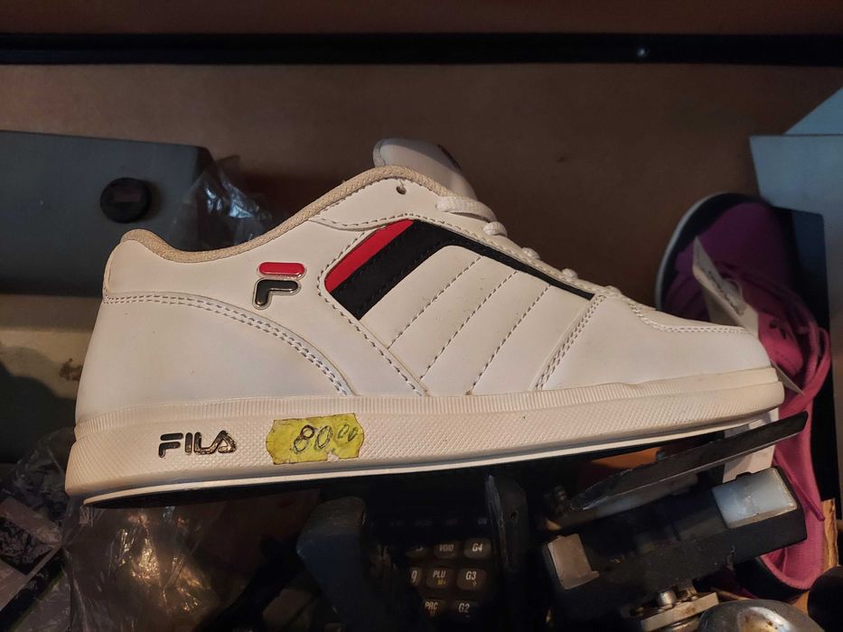 Адидас Adidas - НОВИ маратонки кожа (и 48 номер) на половин цена!