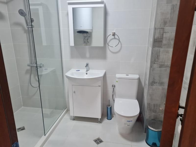 Дава се под наем Двустаен апартамент в Пловдив, Съдийски - 80 кв.м за 450 € - Снимка #4