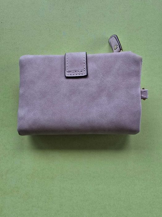 Светло розово меко портмоне