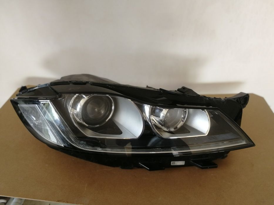 Десен фар ягуар XF desen far jaguar