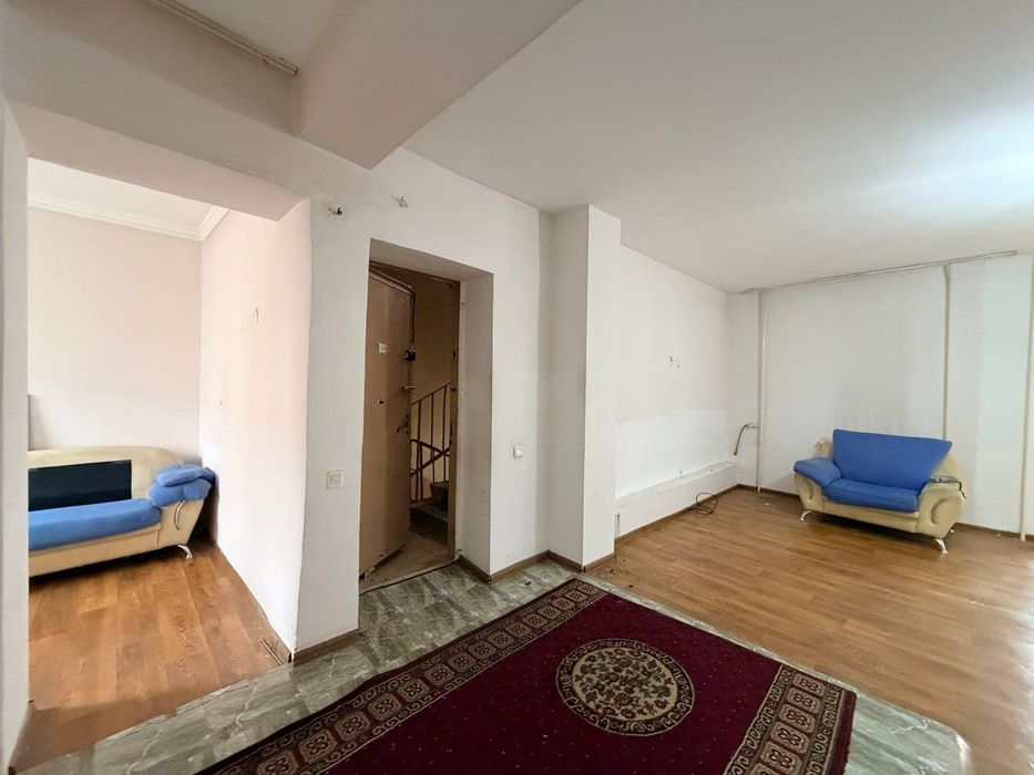 Юнусабад 18 Чайка 3/2/4 кирпич 77 серия