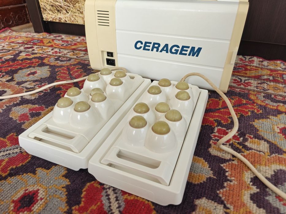 Aparat masaj Ceragem Compact CGM P390 - masaj termic cu pietre de jad