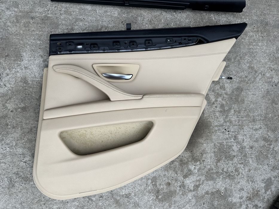 Fete usi BMW Seria 5 F10 F11, Perdelute