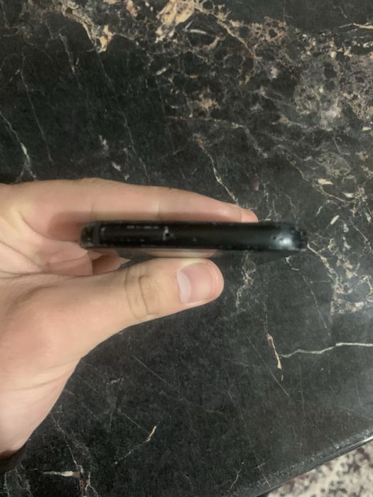 продается Samsung A3 2017 в хорошем состоянии