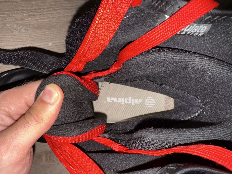 Продаю лыжные ботинки