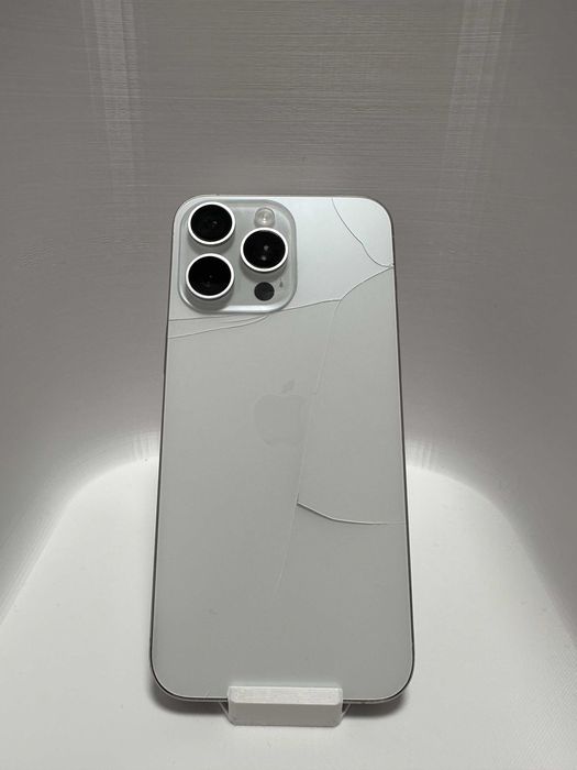 iPhone 15 Pro Max 256GB - 100% батерия