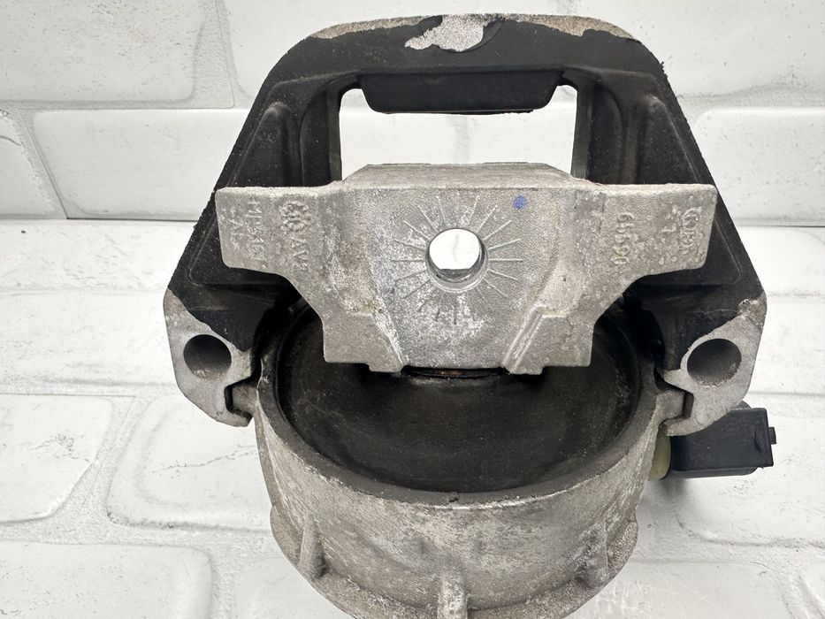 Десен тампон двигател AUDI A6 A7 4G 3.0TFSI