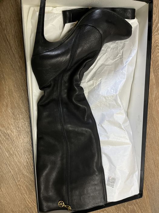 На высоком каблуке 39 р