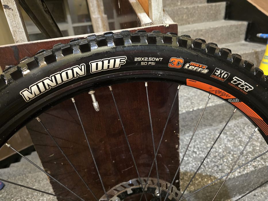 Външна гума Maxxis Minion DHF 29x2.50