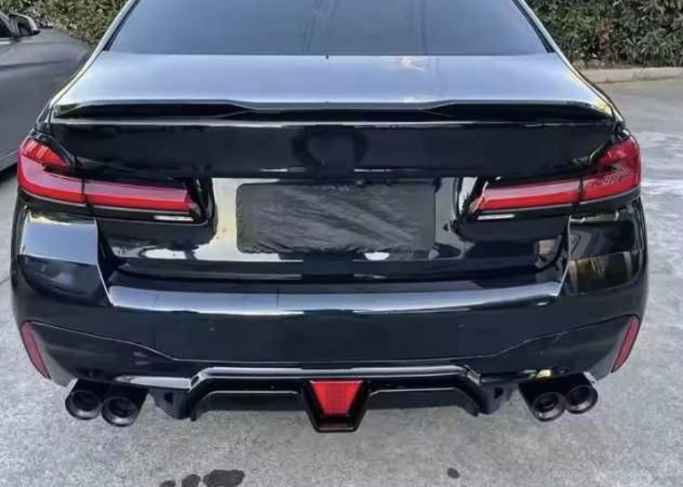 Бмв Г30 Г31 Оребрен Дифузьор / Добавка за задна броня / BMW G30 G31