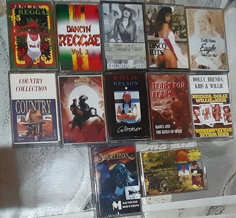 Аудио касети с Кънтри , Реге  и Диско музика
