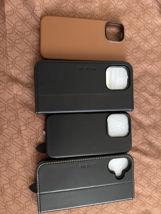 Vand diferite modele de huse iphone(Rhino shield,Spigen,Benks)