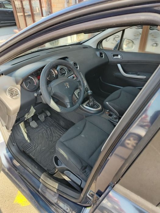 ПЕЖО 308 2009г 1.6 дизел