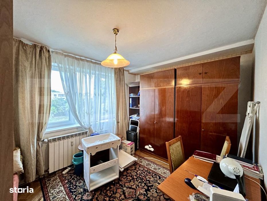 Apartament cu 3 camere, 56 mp, zona Cina