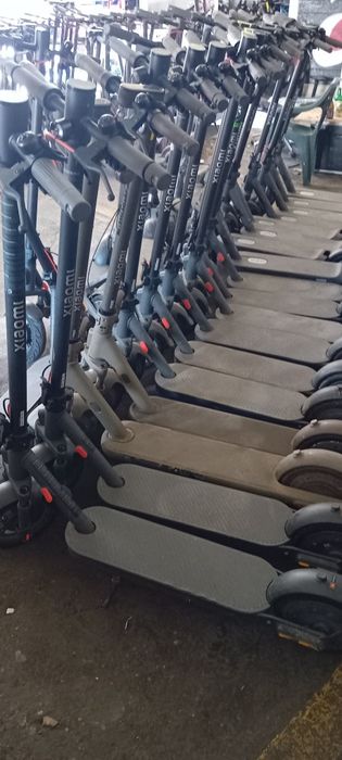 Trotinete  scutere electrice Xiaomi