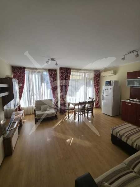 Продава се Двустаен апартамент в к.к. Слънчев бряг - 72 кв.м за 475 €/кв.м - Снимка #2