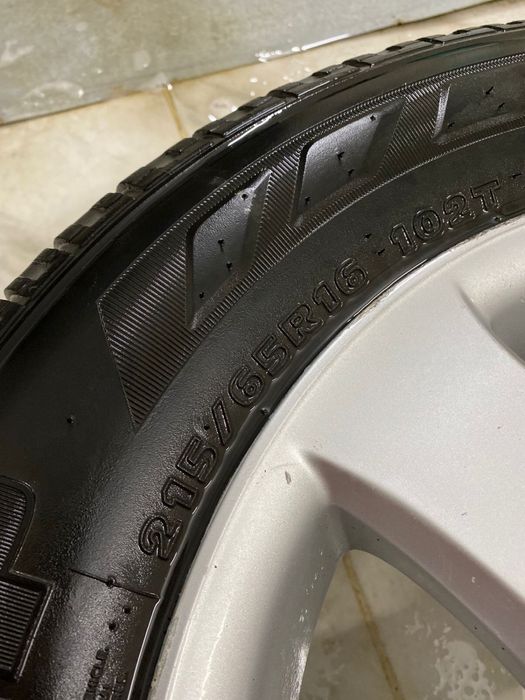 Камри 35 диск с резиной