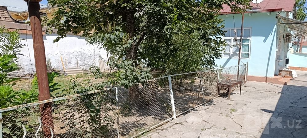 5-соток Манреса срочно продаётся дом