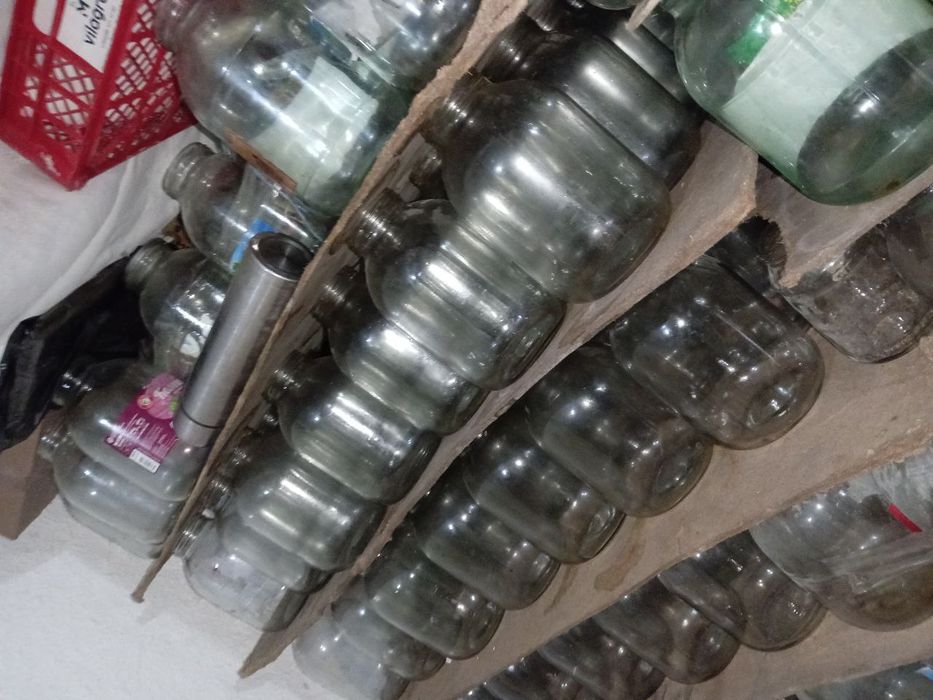 3л ли резбали бонка 1000та бор Доставка келишилади. Банки bonka banka