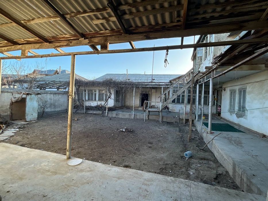 Buxoro tuman Galaosiyo shaharda 6 sotoq uy sotiladi