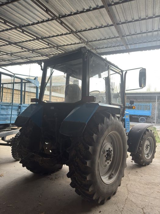 Traktir Belarus sotiladi srichna