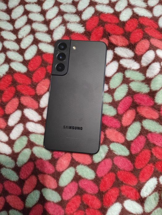 Samsung s22 (8gen1)