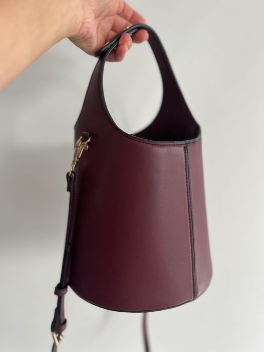 Дамска чанта тип bucket бордо цвят Mango premium