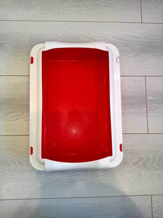 Лоток (лотки) и миски для кошек