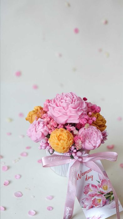 Соев разкош в розово/ безплатна доставка