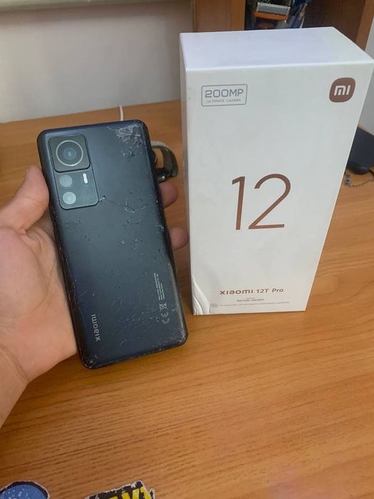 iPhone 11 , Xiaomi 12T pro