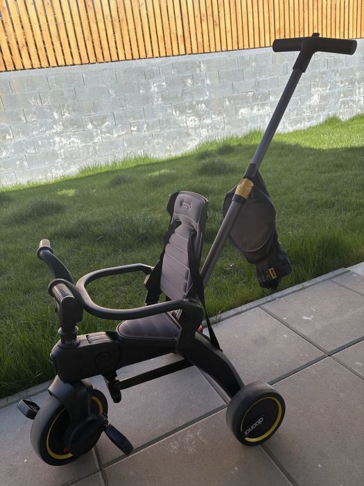 Tricicleta Doona Liki Trike Midnight