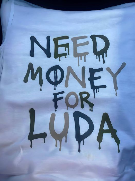 Тениска LUDA,luda