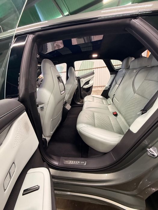 Zeekr 001 2025 — 8