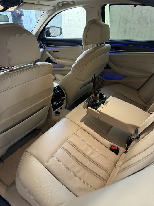Se vinde BMW 530e 2017