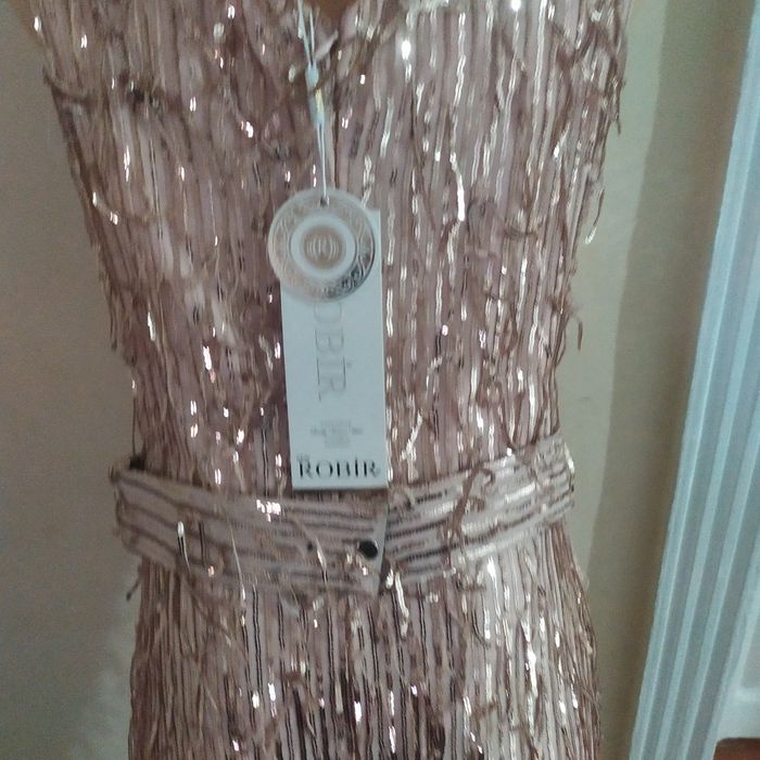 Продаётся новое вечерное платье