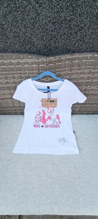 Tricou nou cu eticheta