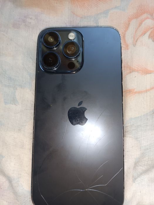 Айфон 15 про мах