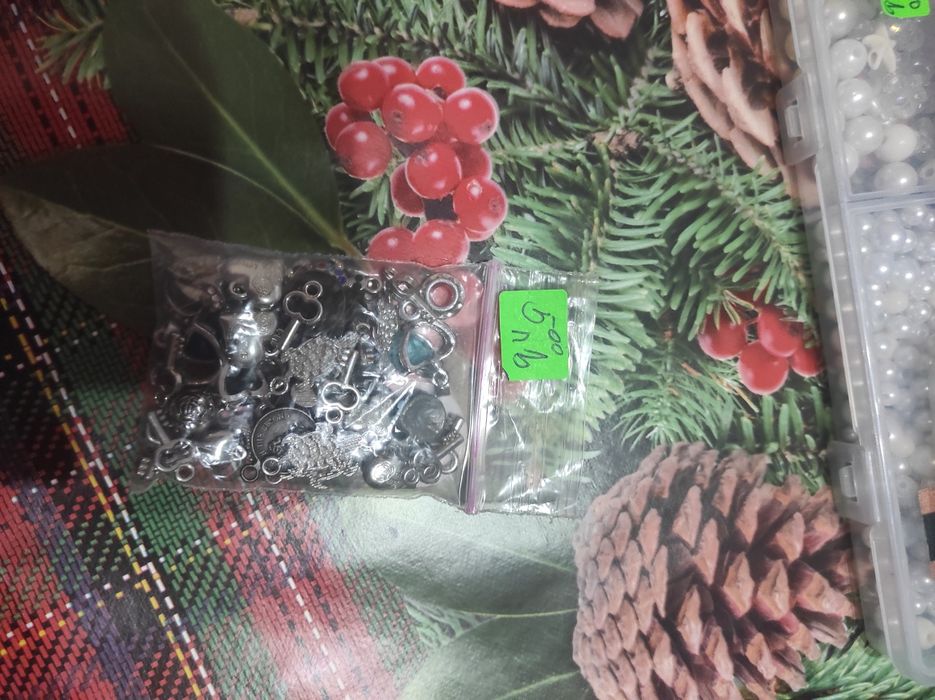 Продавам останали маниста