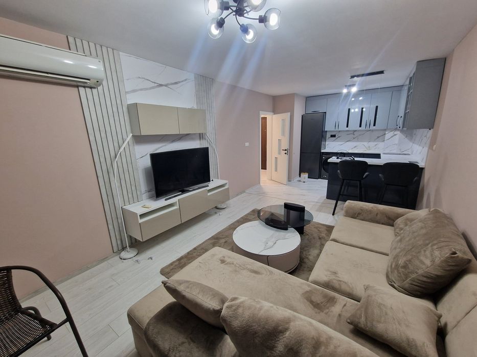 Двустаен от собственик с паркомасто в цената