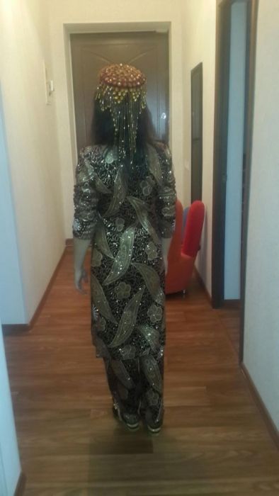 Продам свадебные костюмы