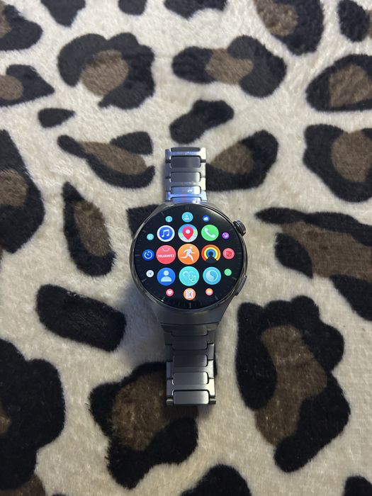 Huawei wach 4 Pro si Gt 2 pro