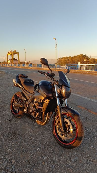 A2 - Suzuki GSR 600 full black