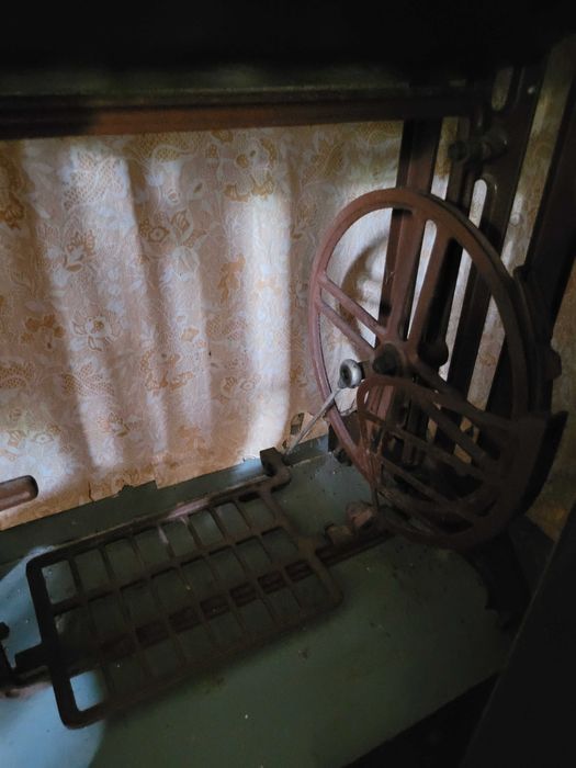 Шевна крачна машина