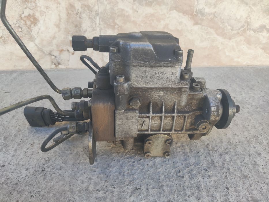 038130107D Pompa injectie inalta VW 1.9 TDI ALH AGR