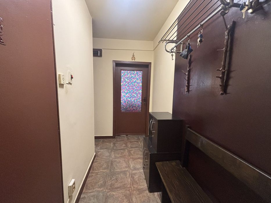 Двустаен апартамент под наем в ж.к. Здравец Изток