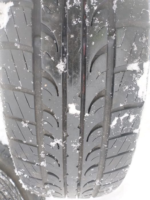 Продам резину б/у