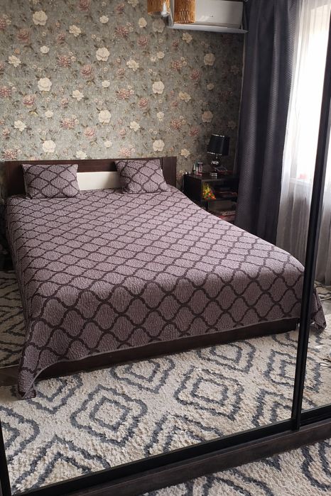 Двуспальная кровать + ортопедический матрас + ПОДАРОК