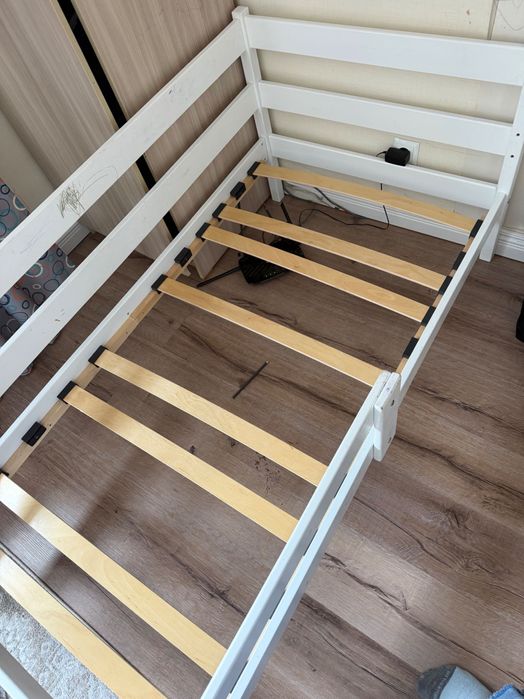 Отдам кровать детский