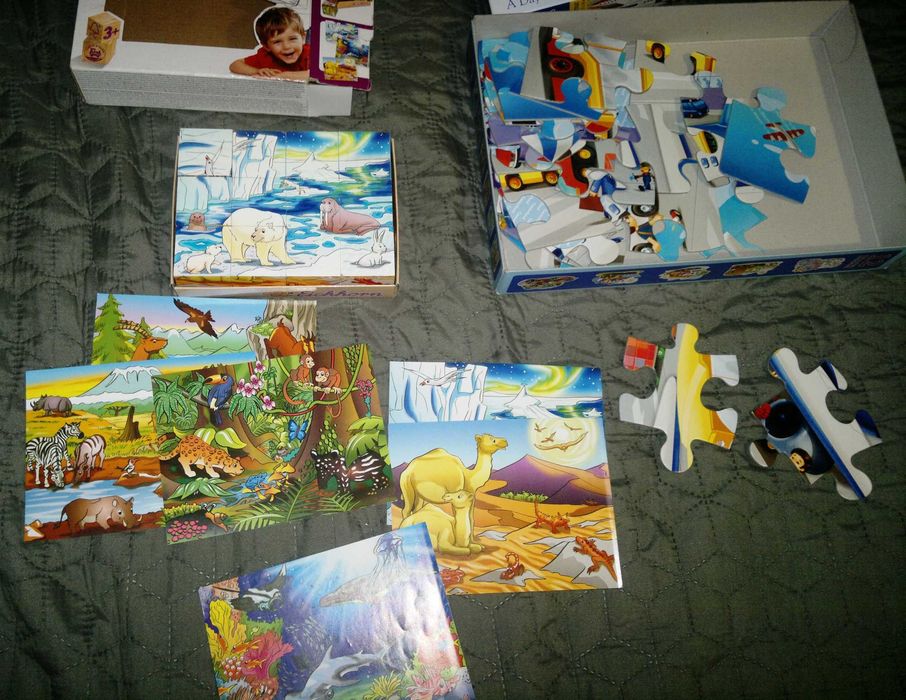 дървени играчки- пъзели, лабиринт,мозайка,кубчета